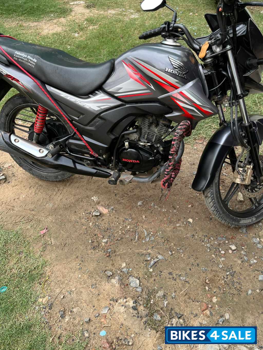 Grey Honda CB Shine SP