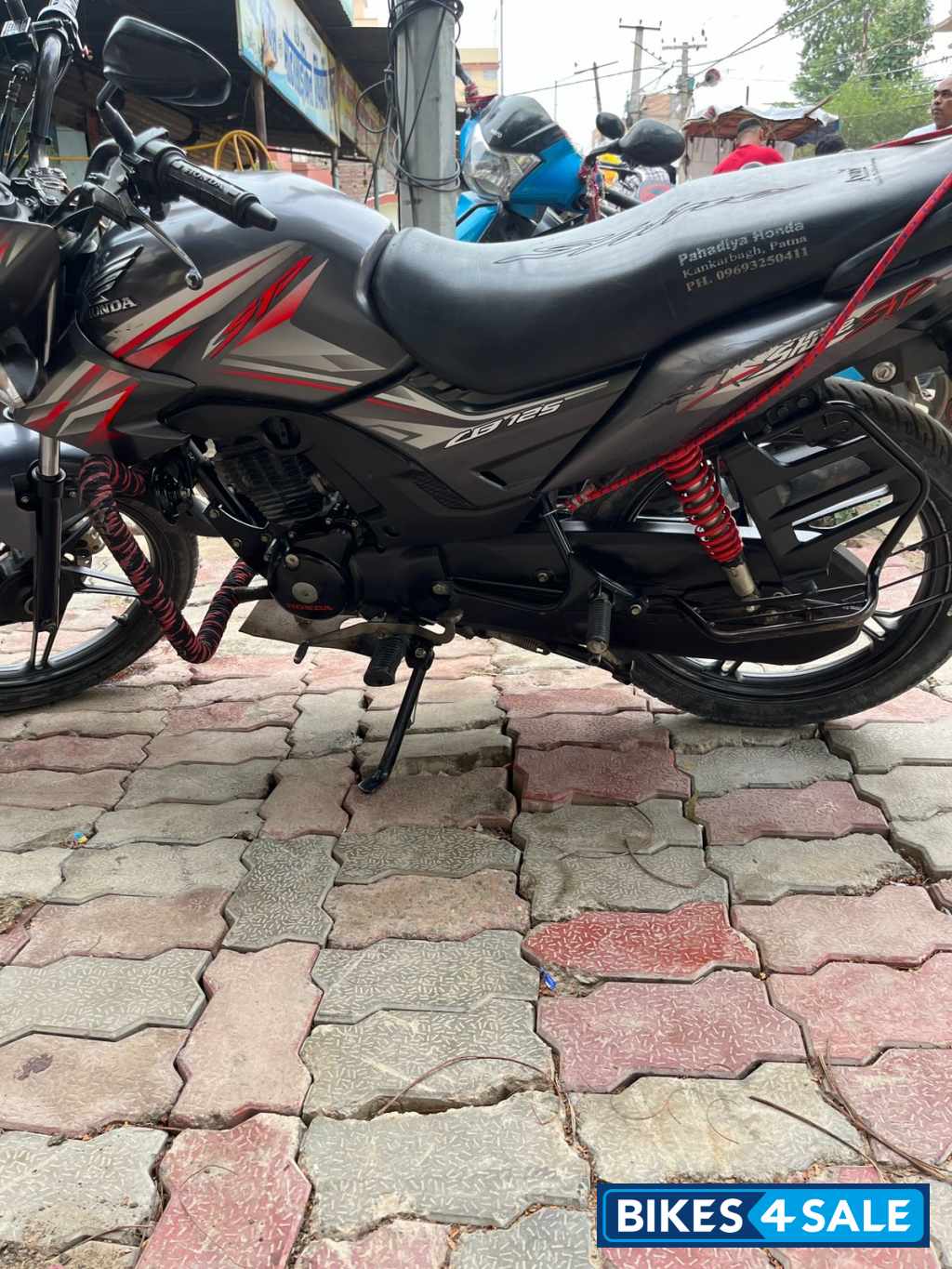 Grey Honda CB Shine SP