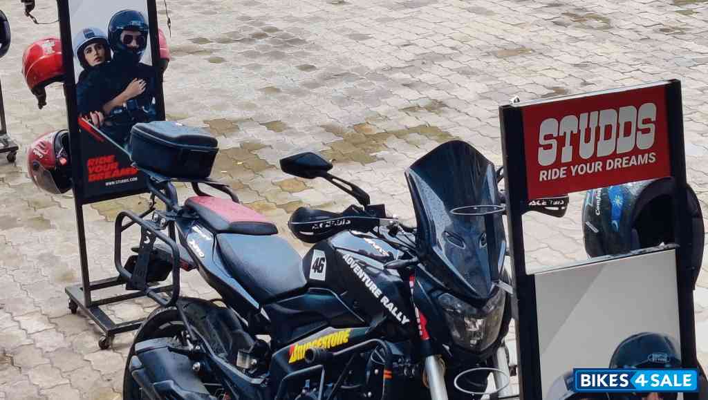 Bajaj Dominar 250