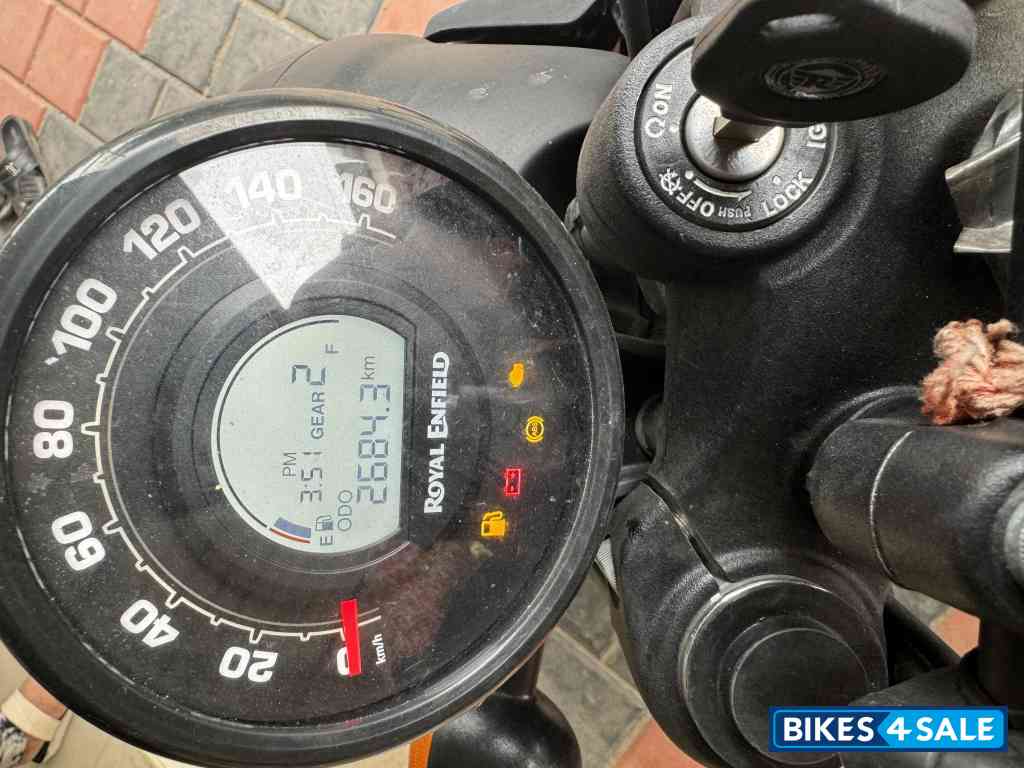 Dapper Green Royal Enfield Hunter 350 Metro