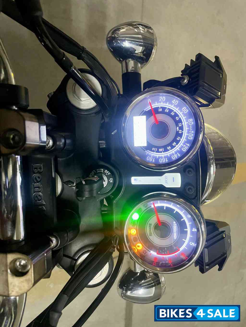 Black Benelli Imperiale 400