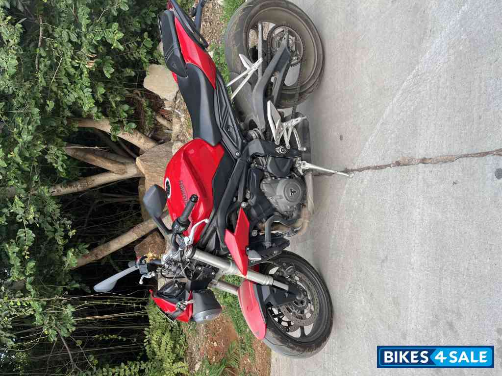 Triumph Street Triple