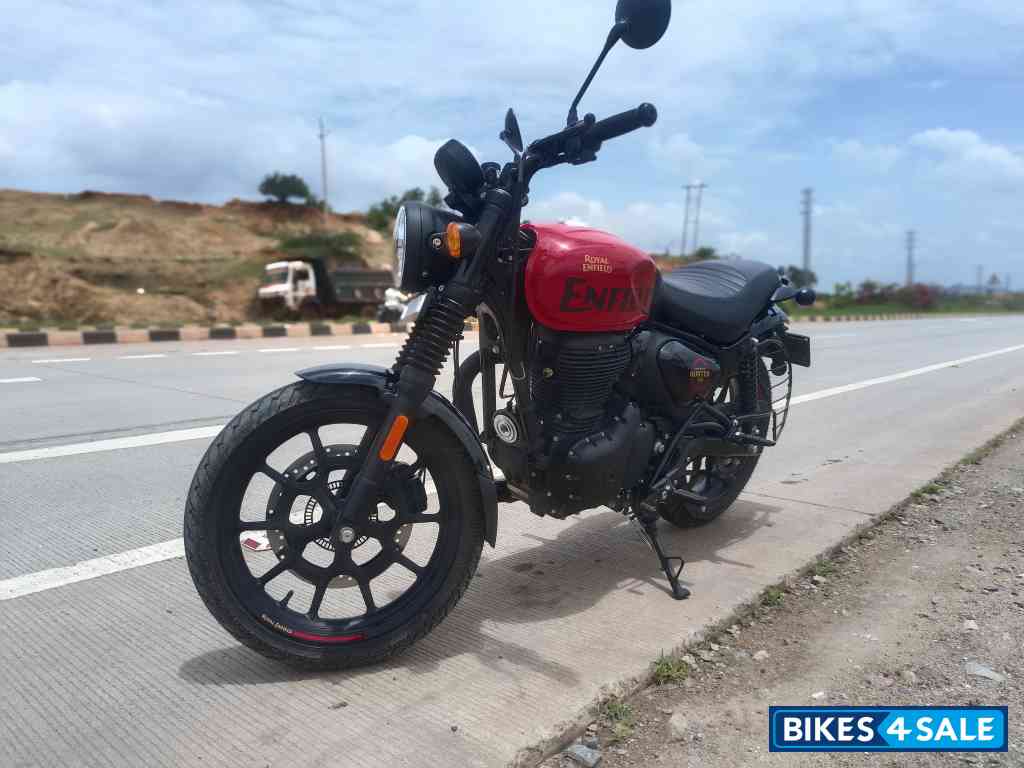Rebel Red Royal Enfield Hunter 350 Metro