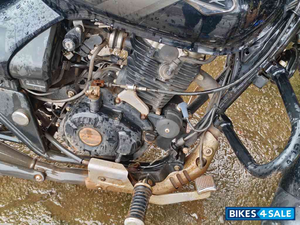 Bajaj Avenger Street 160