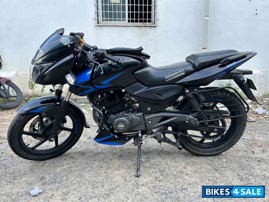 Bajaj Pulsar 150 Twin Disc BS6