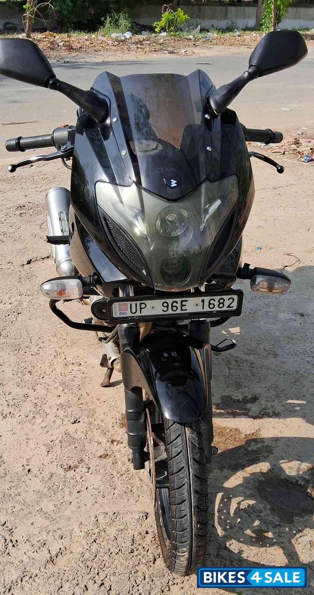 Bajaj Pulsar 220 DTSi Bajaj Pulsar 220 DTSi