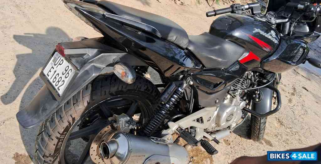 Bajaj Pulsar 220 DTSi Bajaj Pulsar 220 DTSi