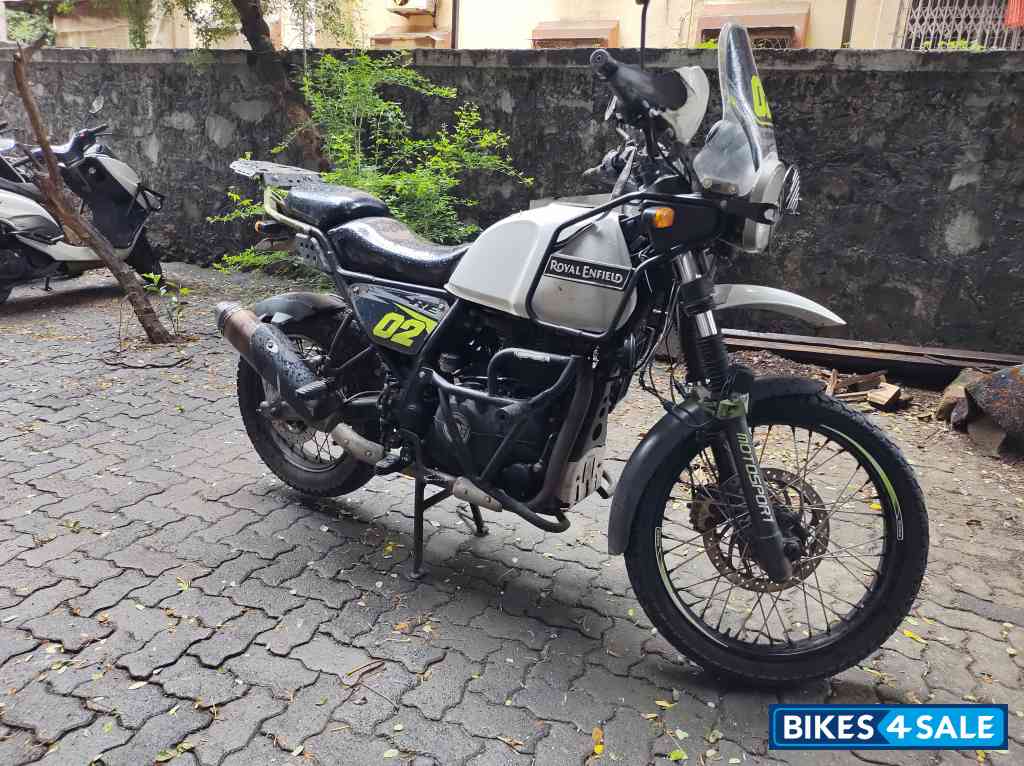White Royal Enfield Himalayan
