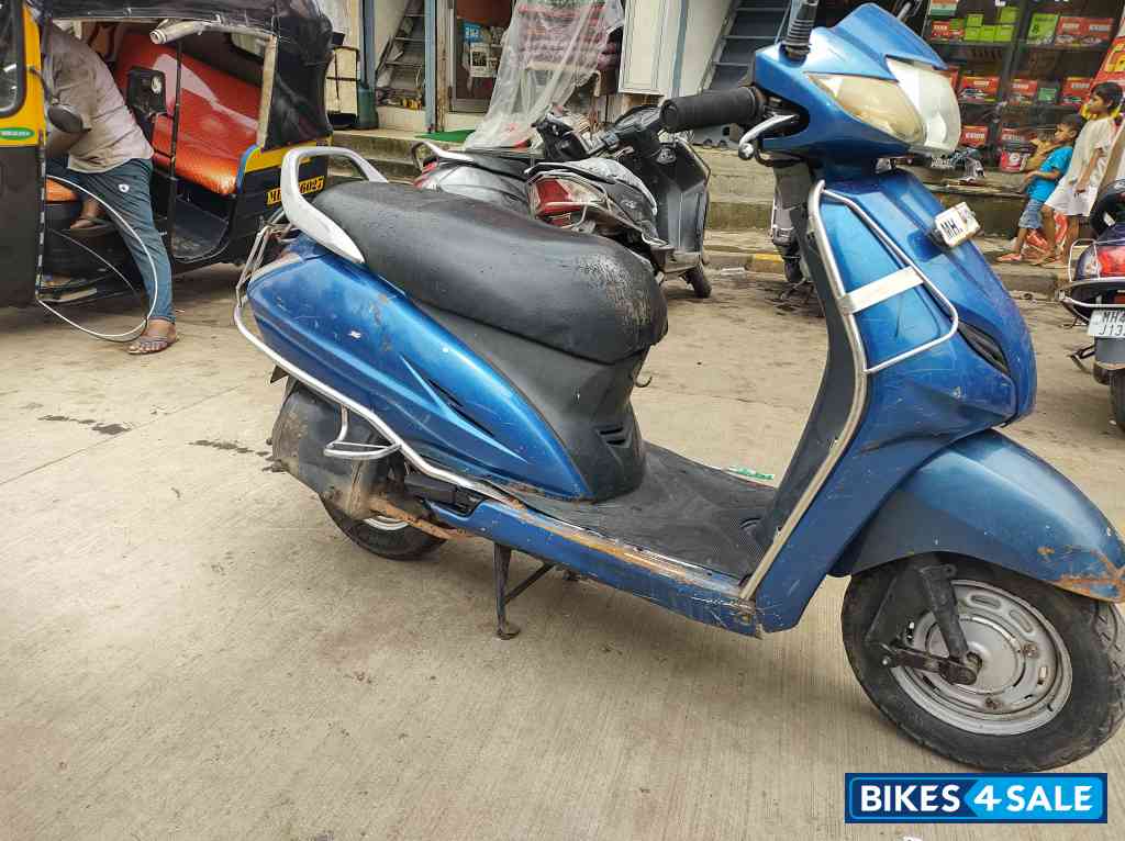 Blue Honda Activa 3G Blue Honda Activa 3G