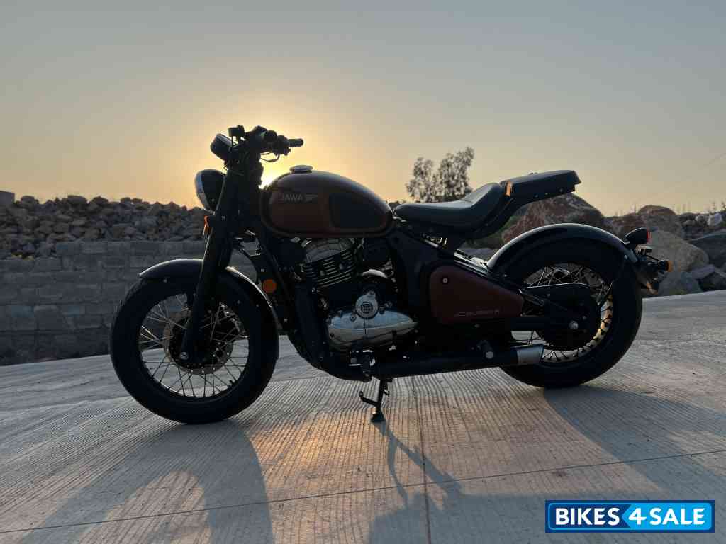 Mystic Cooper Jawa 42 Bobber Dual Channel ABS