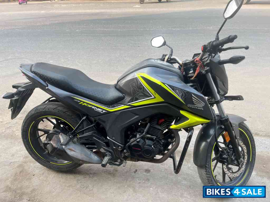 Honda CB Hornet 160R