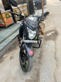 Honda CB Hornet 160R