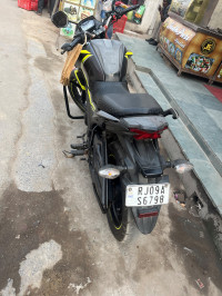 Honda CB Hornet 160R