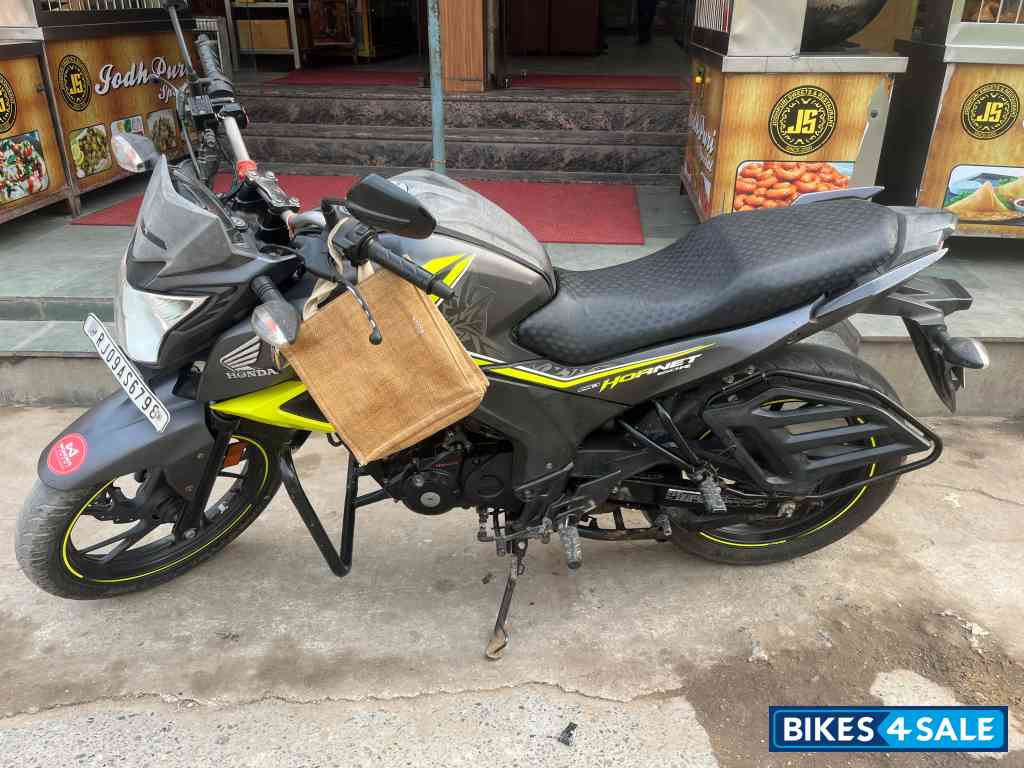 Honda CB Hornet 160R