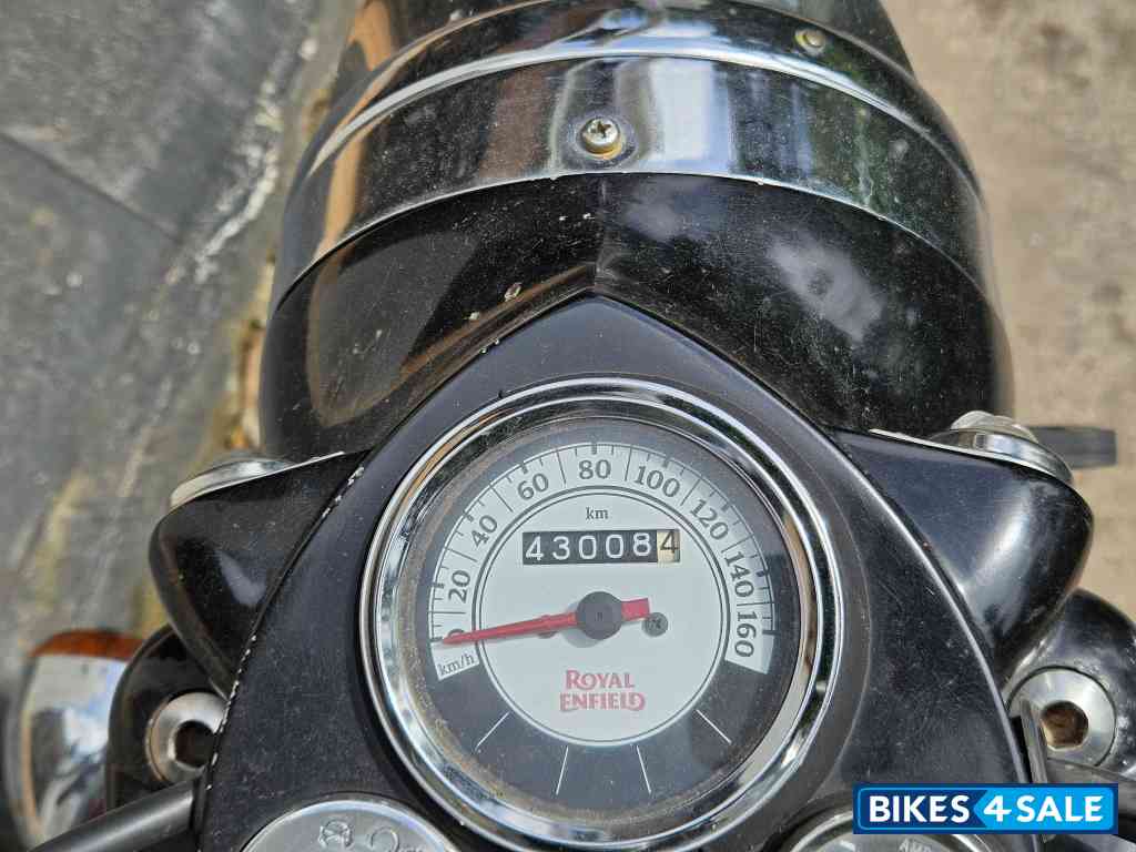 Royal Enfield Classic 350 Redditch Red