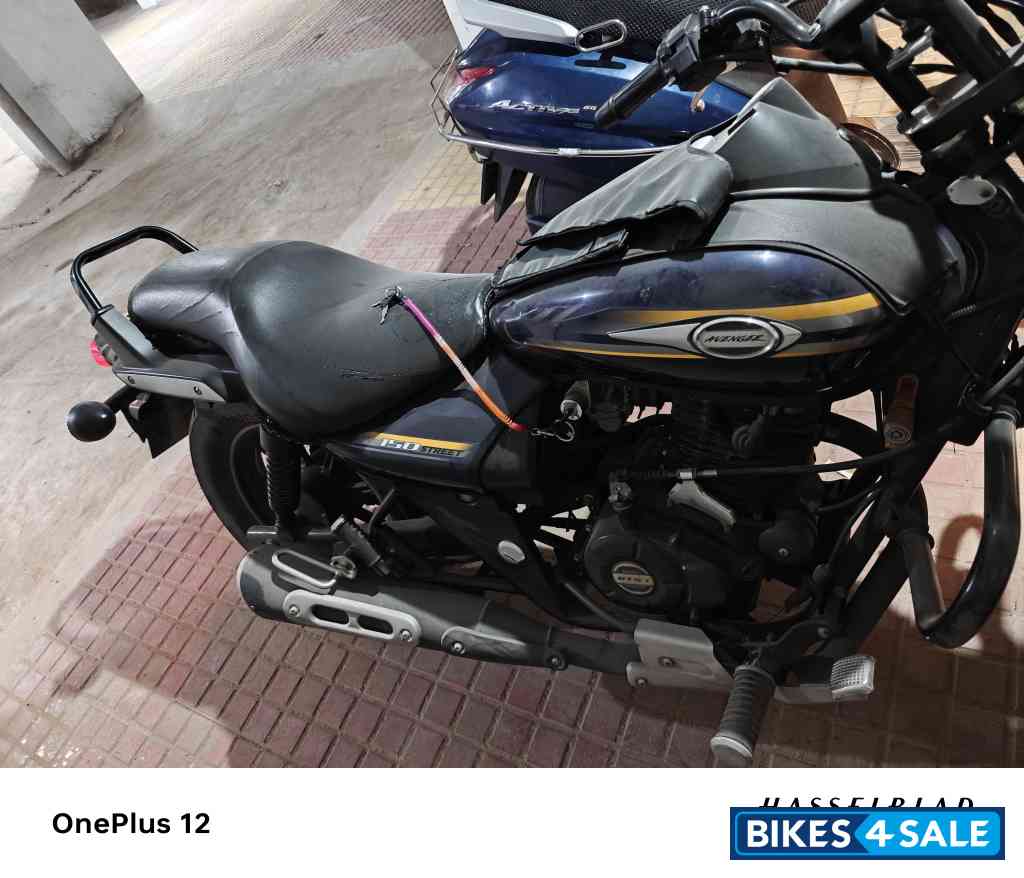 Dark Blue Bajaj Avenger Street 150