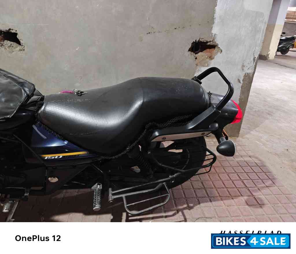 Dark Blue Bajaj Avenger Street 150