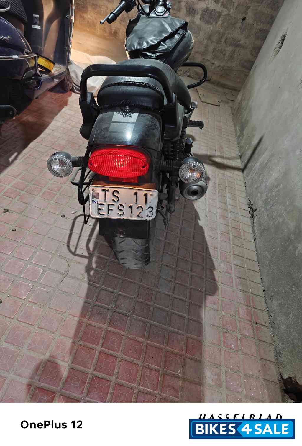 Dark Blue Bajaj Avenger Street 150