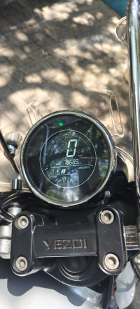 Yezdi Roadster Chrome