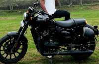 Yezdi Roadster Dark 2023 Model