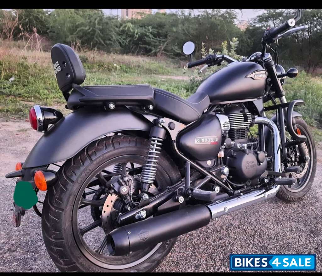 Royal Enfield Meteor 350 Stellar