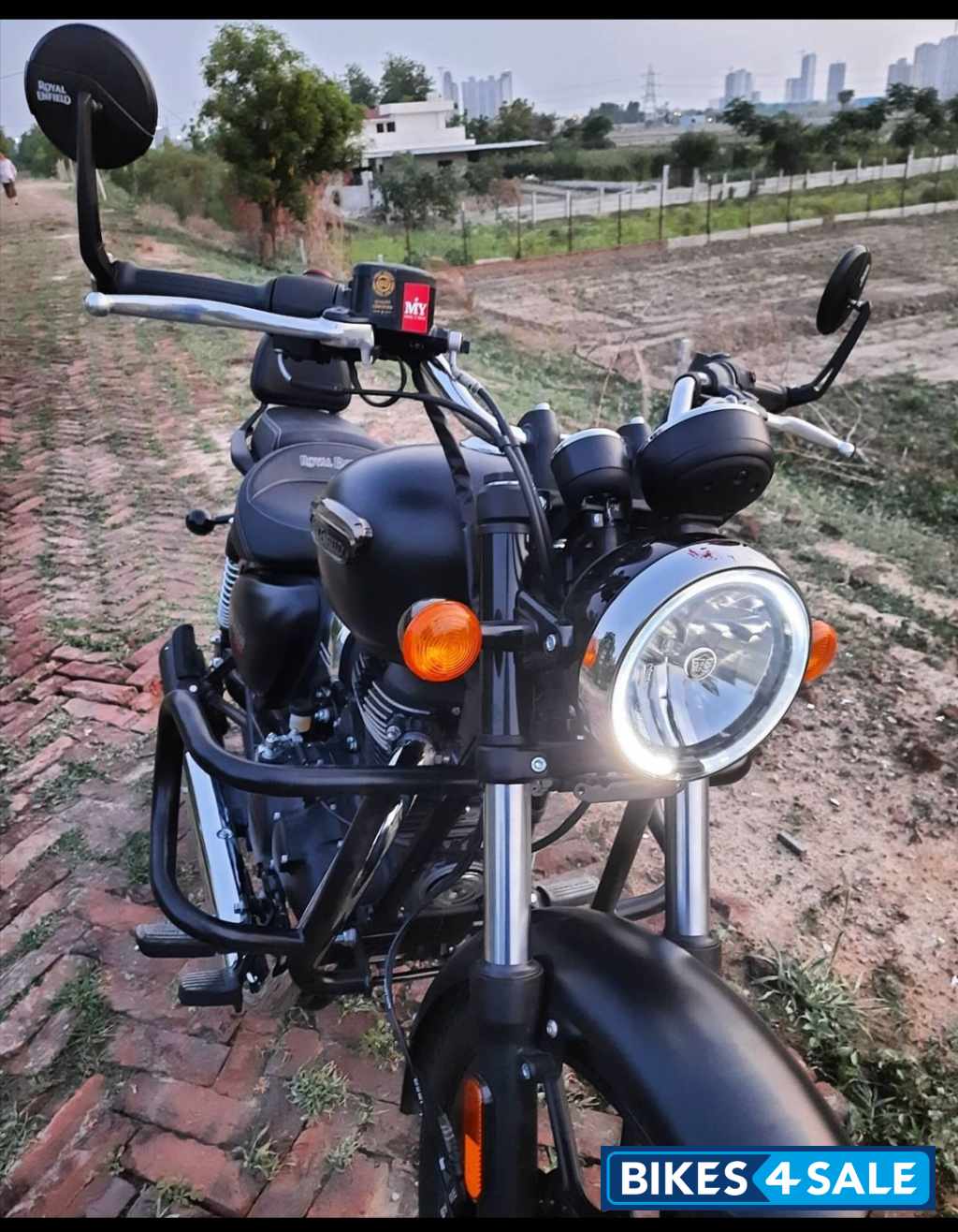 Royal Enfield Meteor 350 Stellar