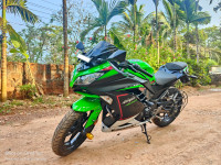 Kawasaki Ninja 300 BS6