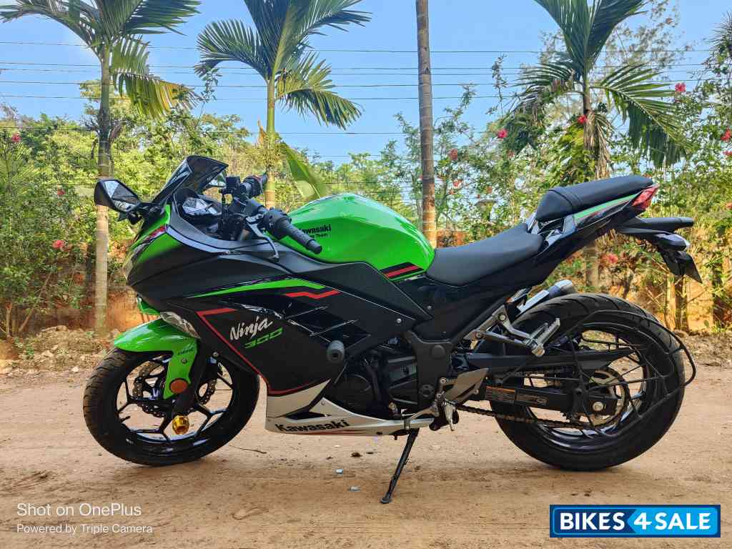 Kawasaki Ninja 300 BS6 Kawasaki Ninja 300 BS6