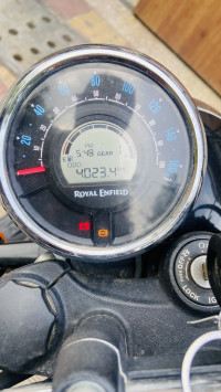 Black Royal Enfield Meteor 350 Stellar