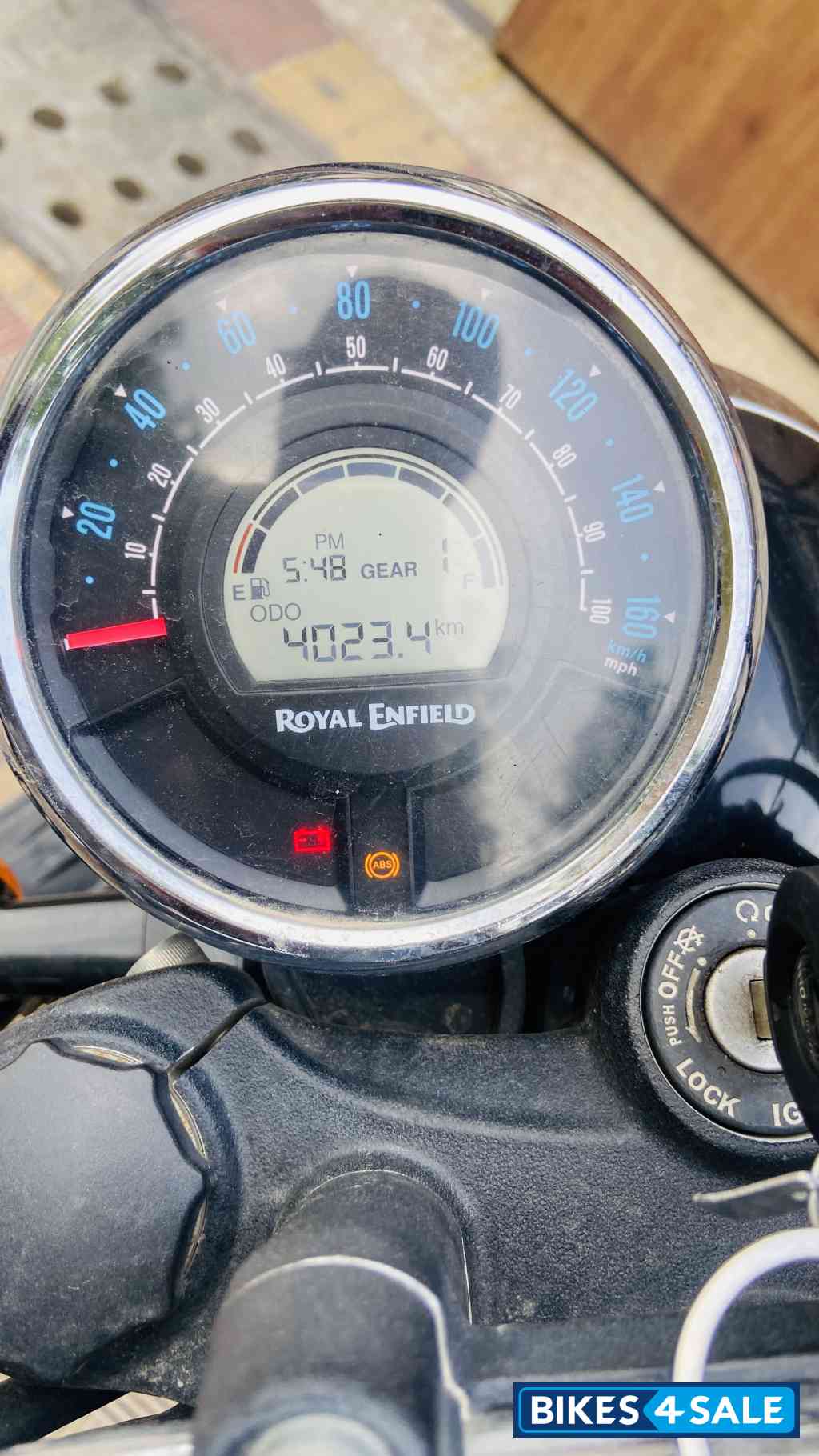 Black Royal Enfield Meteor 350 Stellar