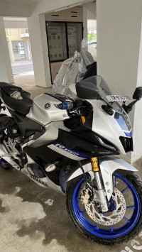Metallic Grey Yamaha R15M