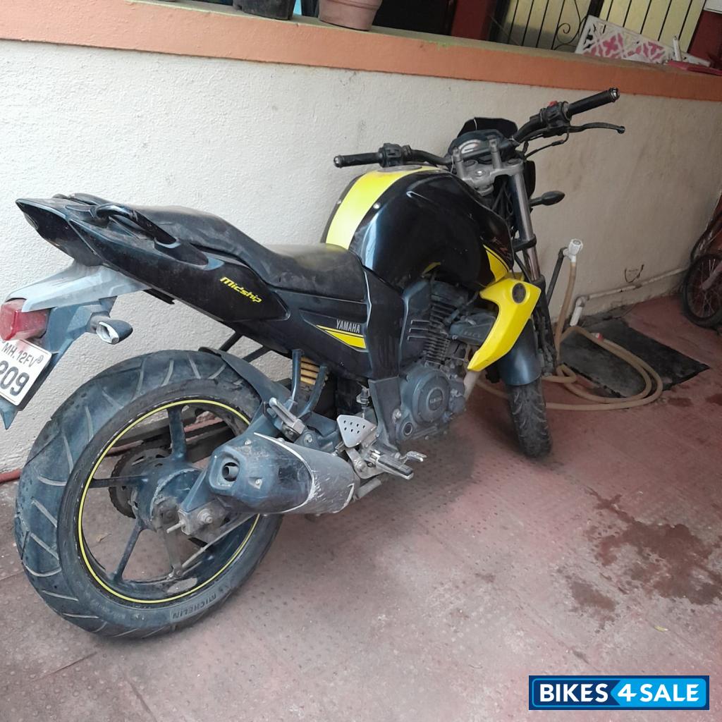 Yamaha FZ
