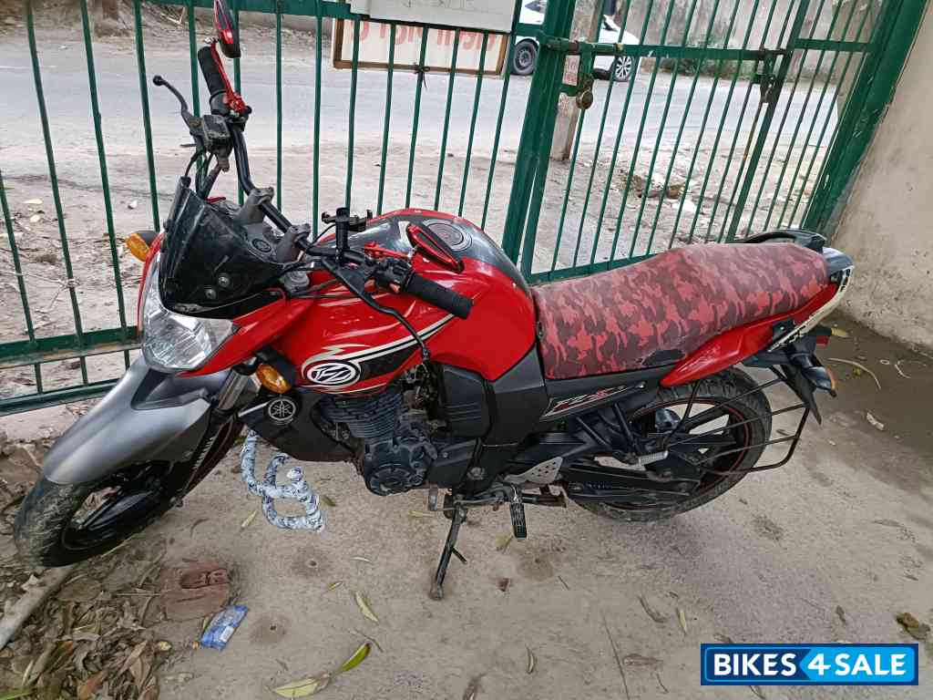 Red Yamaha FZ-S