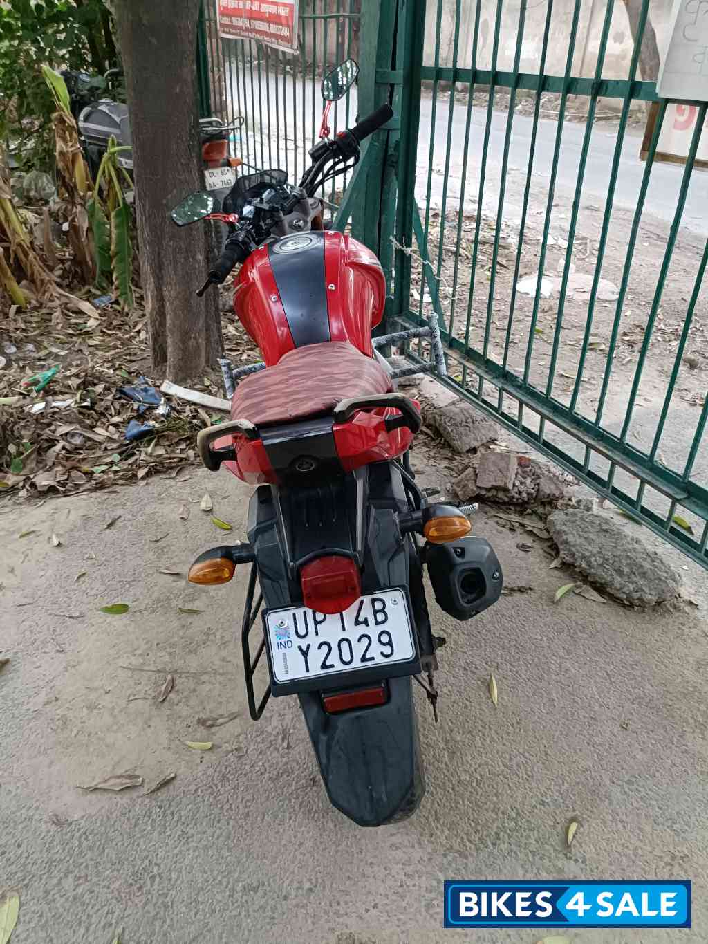 Red Yamaha FZ-S