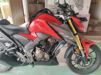 Red Honda CB300F Deluxe Pro