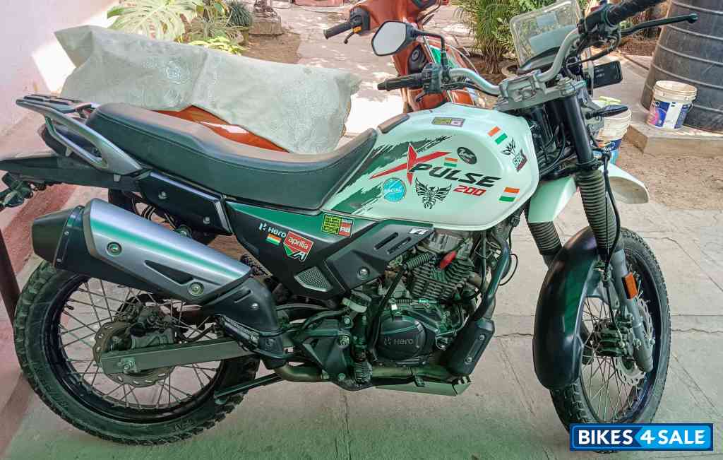 Hero XPulse 200 BS6