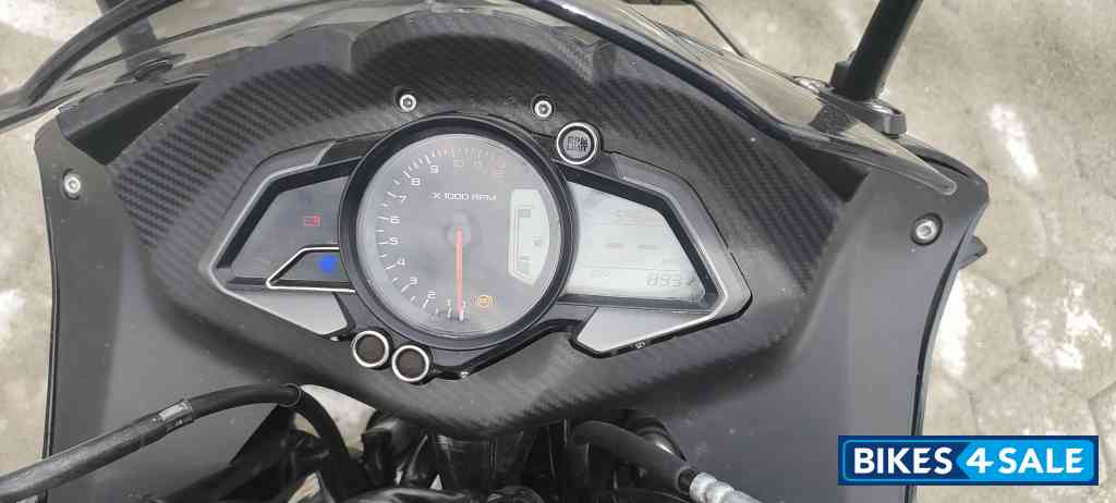Grey Bajaj Pulsar RS 200 BS6