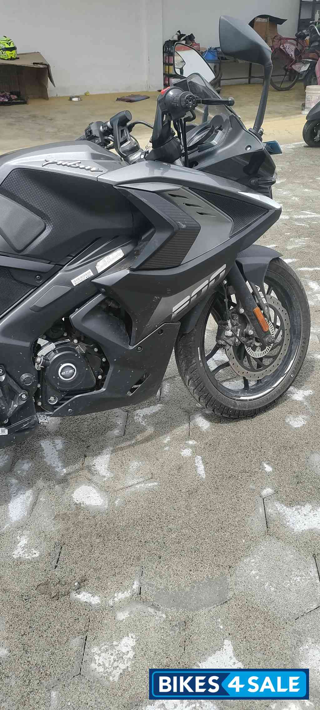 Grey Bajaj Pulsar RS 200 BS6