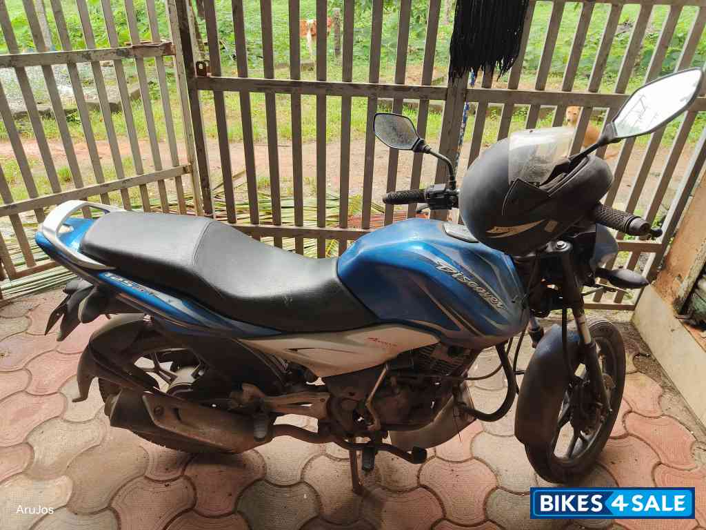 Bajaj Discover 125 ST