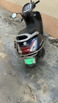 Blue Honda Activa 125