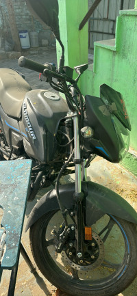 Hero Glamour 125 Disc