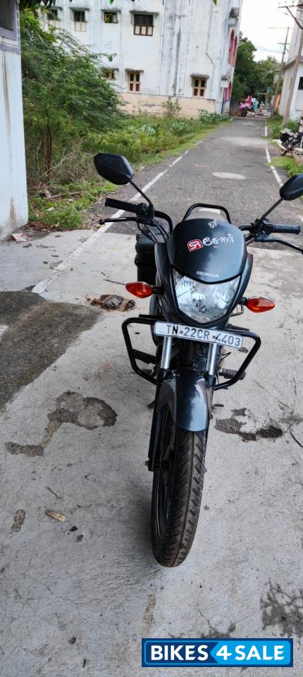 Grey Honda Dream Neo