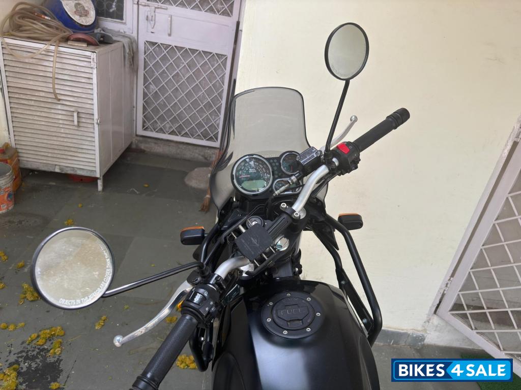 Granit Black Royal Enfield Himalayan 411