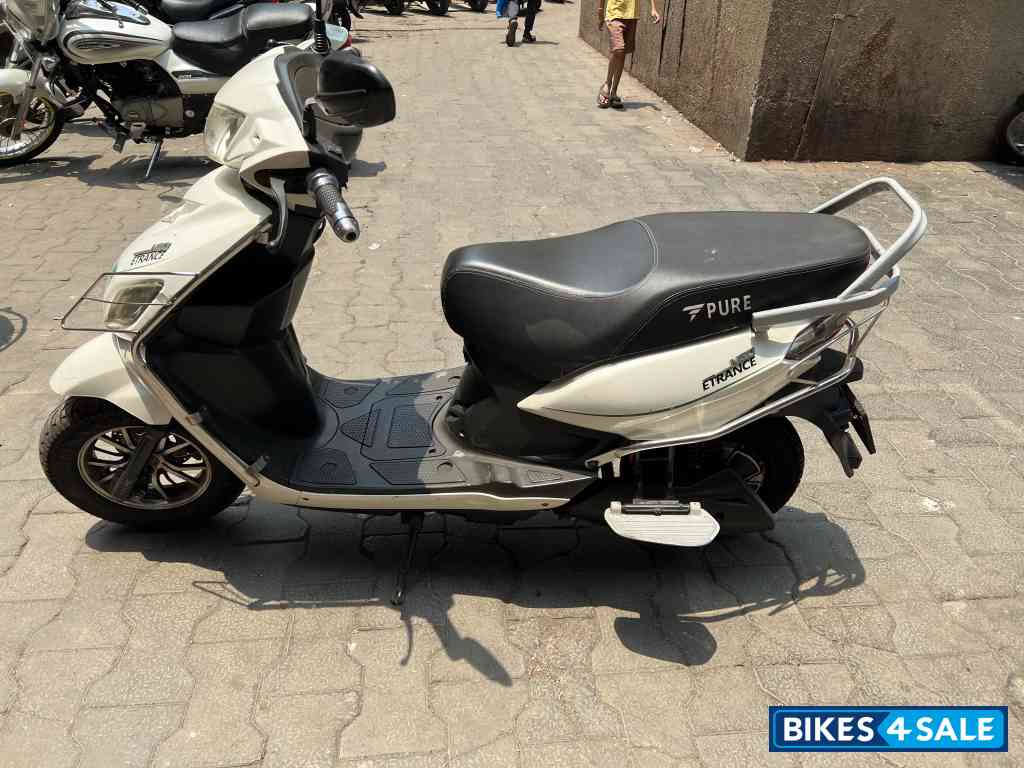 White Pure EV Etrance Neo