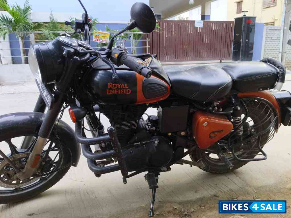 Orange Amber Royal Enfield Classic 350 BS VI