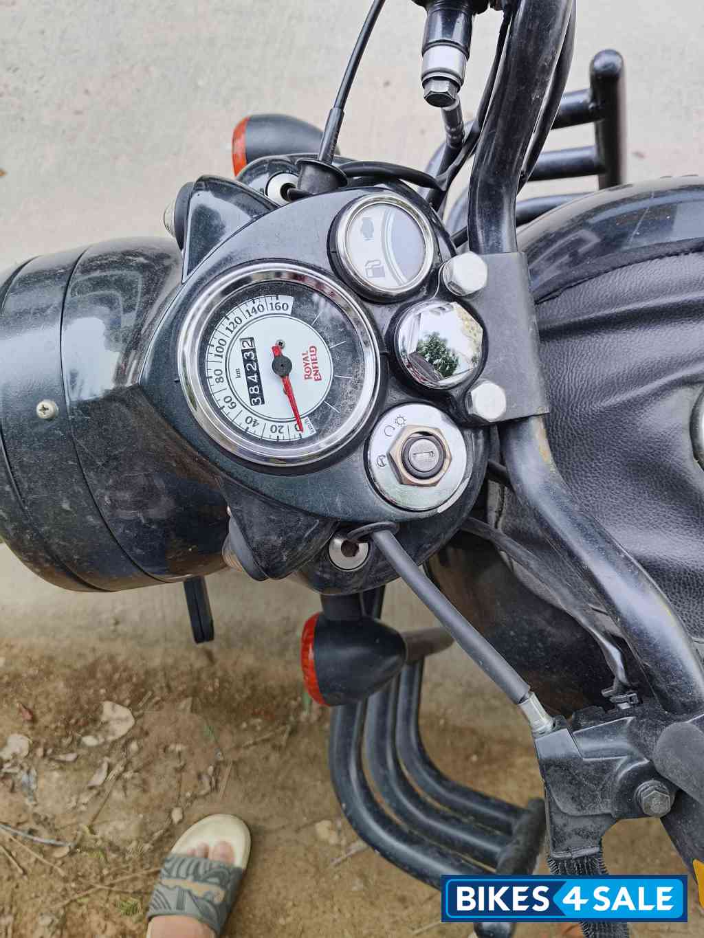 Orange Amber Royal Enfield Classic 350 BS VI