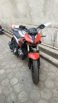 Red Hero Xtreme 125R