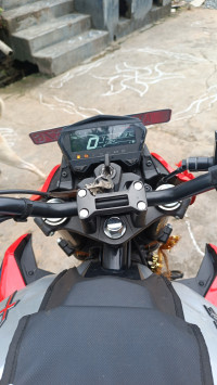 Red Hero Xtreme 125R