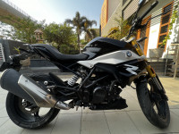 Cosmic Black BMW G 310 R BS6