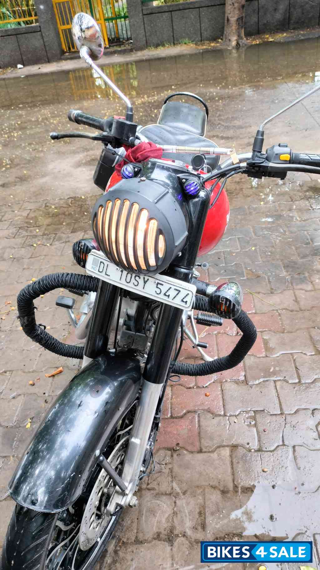 Royal Enfield Classic 350 Redditch Red